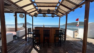 Bar (en la propiedad)