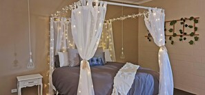 Blackout curtains, soundproofing, iron/ironing board, free WiFi - Comfort Inn & Suites King Avenue (Sale)