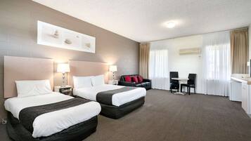 Standard Suite (1 Queen Bed & 1 Twin Bed)