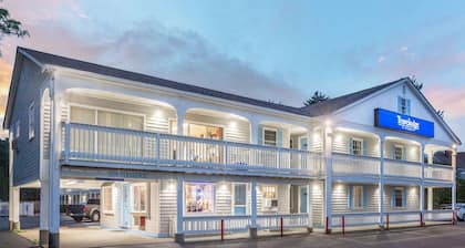 Travelodge by Wyndham Cape Cod Area