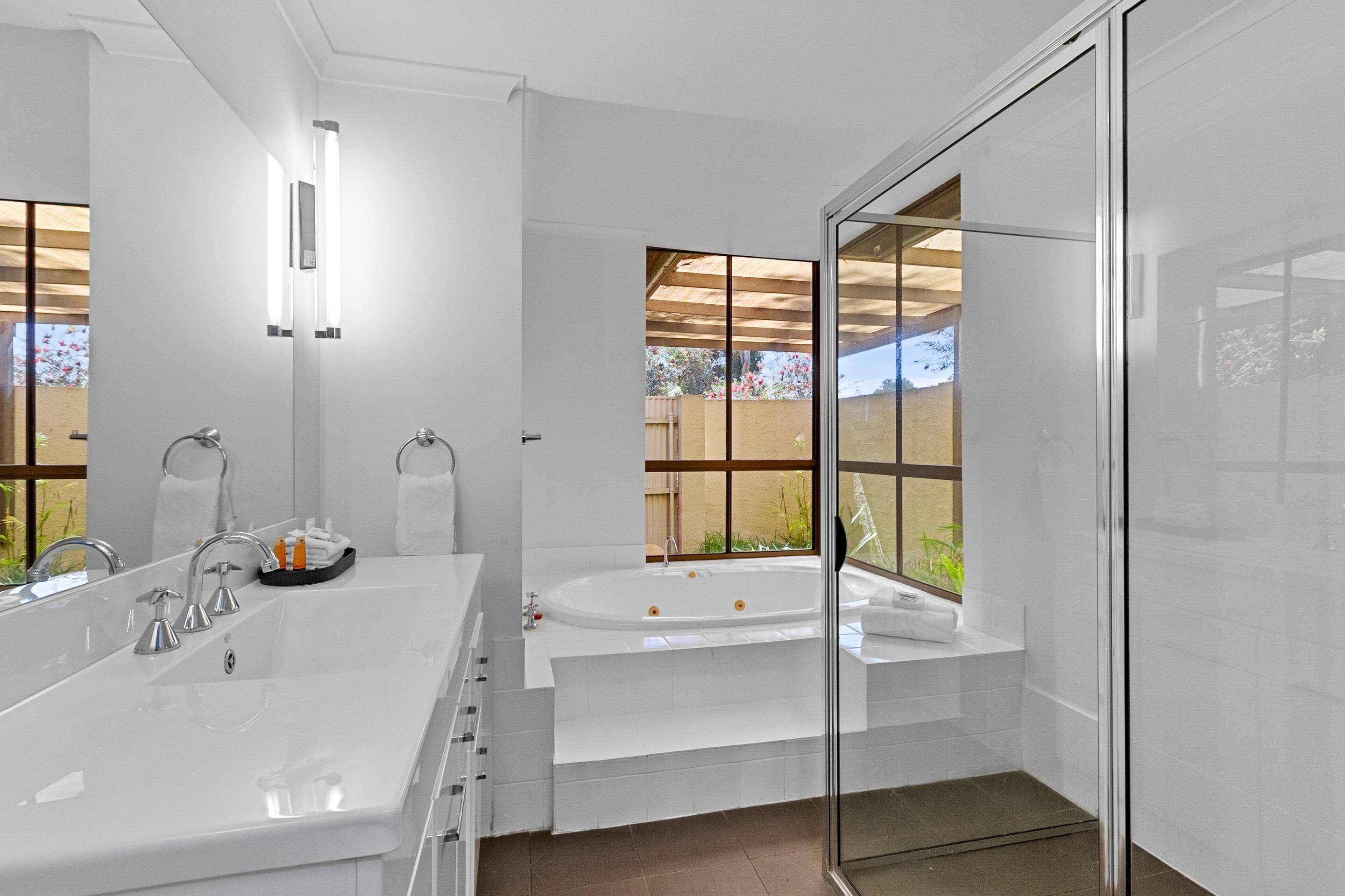 family room, 2 bedrooms, non smoking (family unit) | iron/ironing board, free wifi, bed sheets