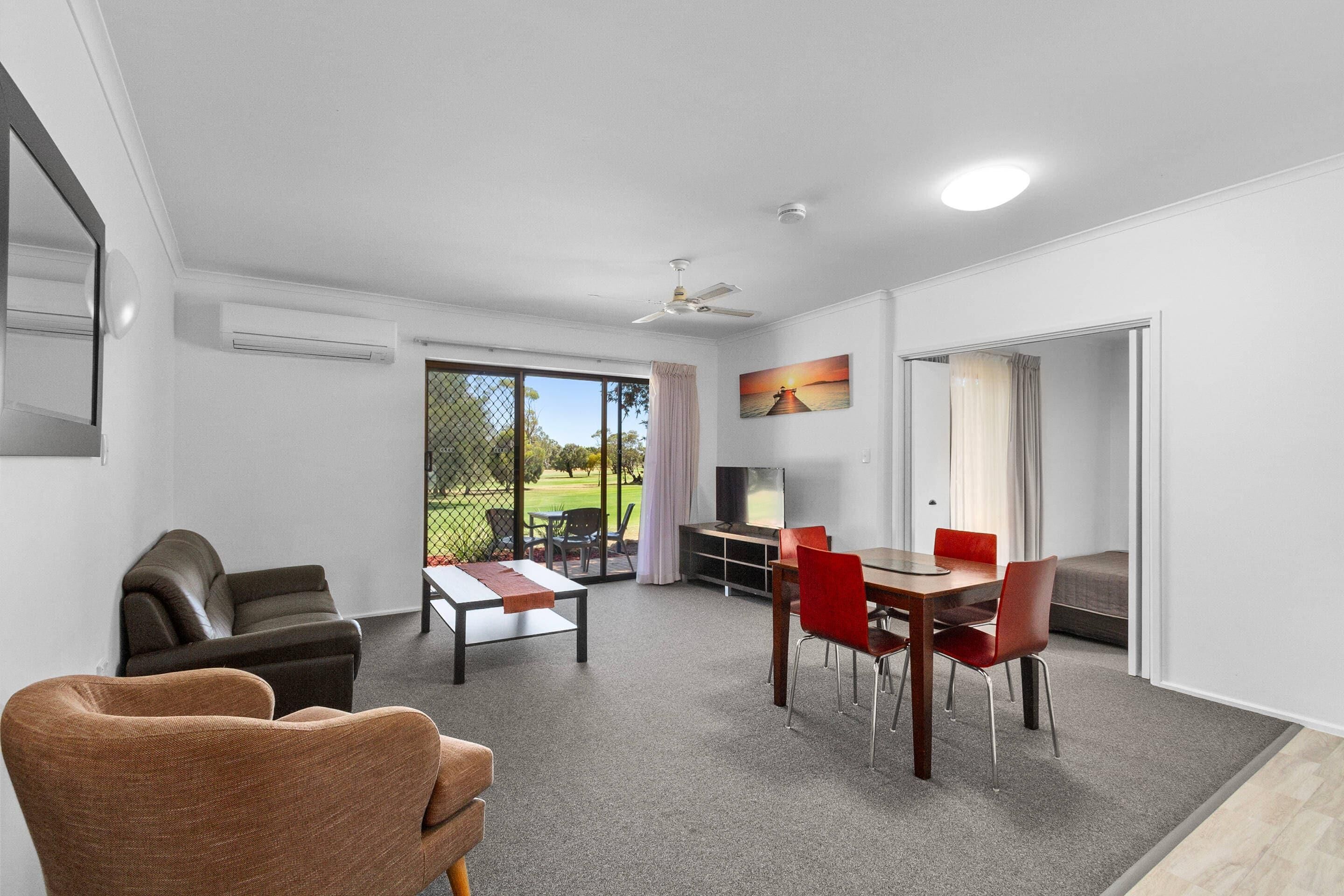 family room, 2 bedrooms, non smoking (family unit) | iron/ironing board, free wifi, bed sheets