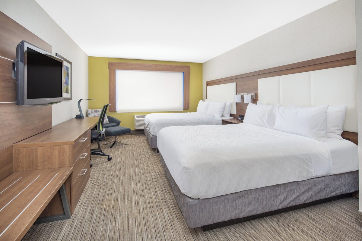 Suite, 2 Queen Beds