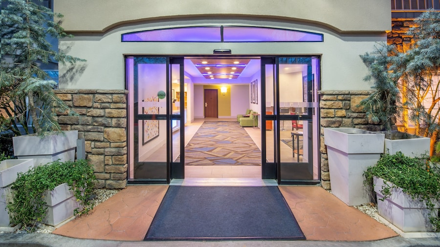 Holiday Inn Express Hotel & Suites Bishop by IHG