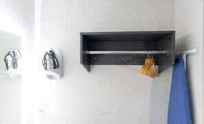 Colchones con acolchado adicional y escritorio