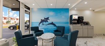 Red Roof Inn PLUS+ & Suites Virginia Beach – Seaside