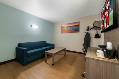 Red Roof Inn PLUS+ & Suites Virginia Beach – Seaside
