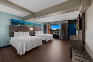 Desk, laptop workspace, blackout curtains, iron/ironing board - Red Roof Inn PLUS+ & Suites Virginia Beach – Seaside (Virginia Beach)