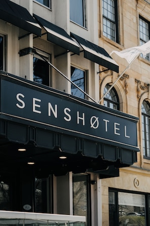 Front of property - SENS Hotel (Montreal)