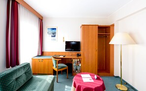 Standard Triple Room | 1 bedroom, premium bedding, memory foam beds, minibar