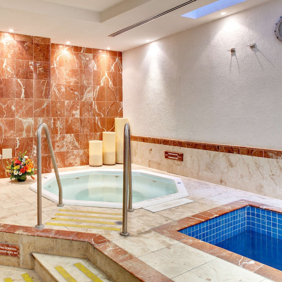 桑拿、热水浴缸、土耳其浴、身体护理、热石按摩、面部护理