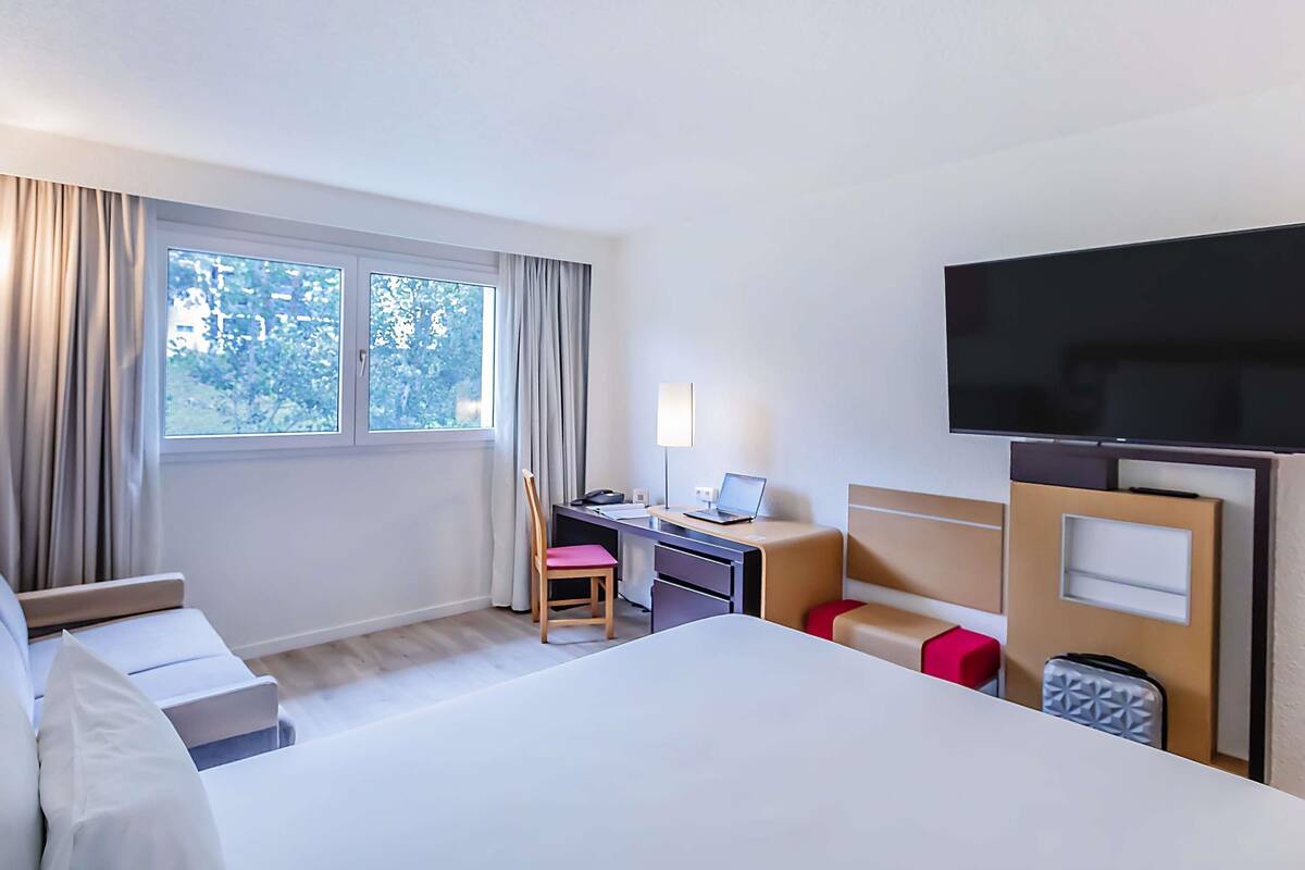 1 habitación, minibar, caja de seguridad en la habitación y escritorio 