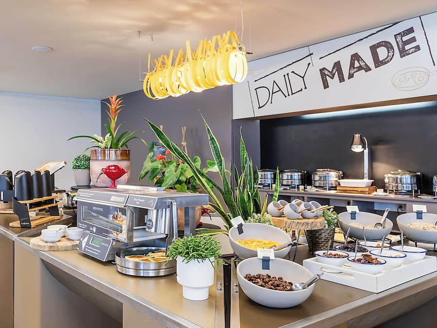 Daily buffet breakfast for a fee