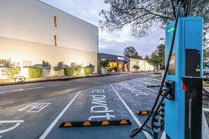 Electric vehicle-charging station