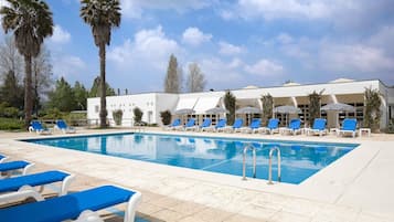 Suite, 1 Tempat Tidur Queen | 1 kamar tidur, minibar, brankas, dan meja kerja