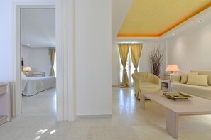 1 bedroom, minibar, in-room safe, individually decorated