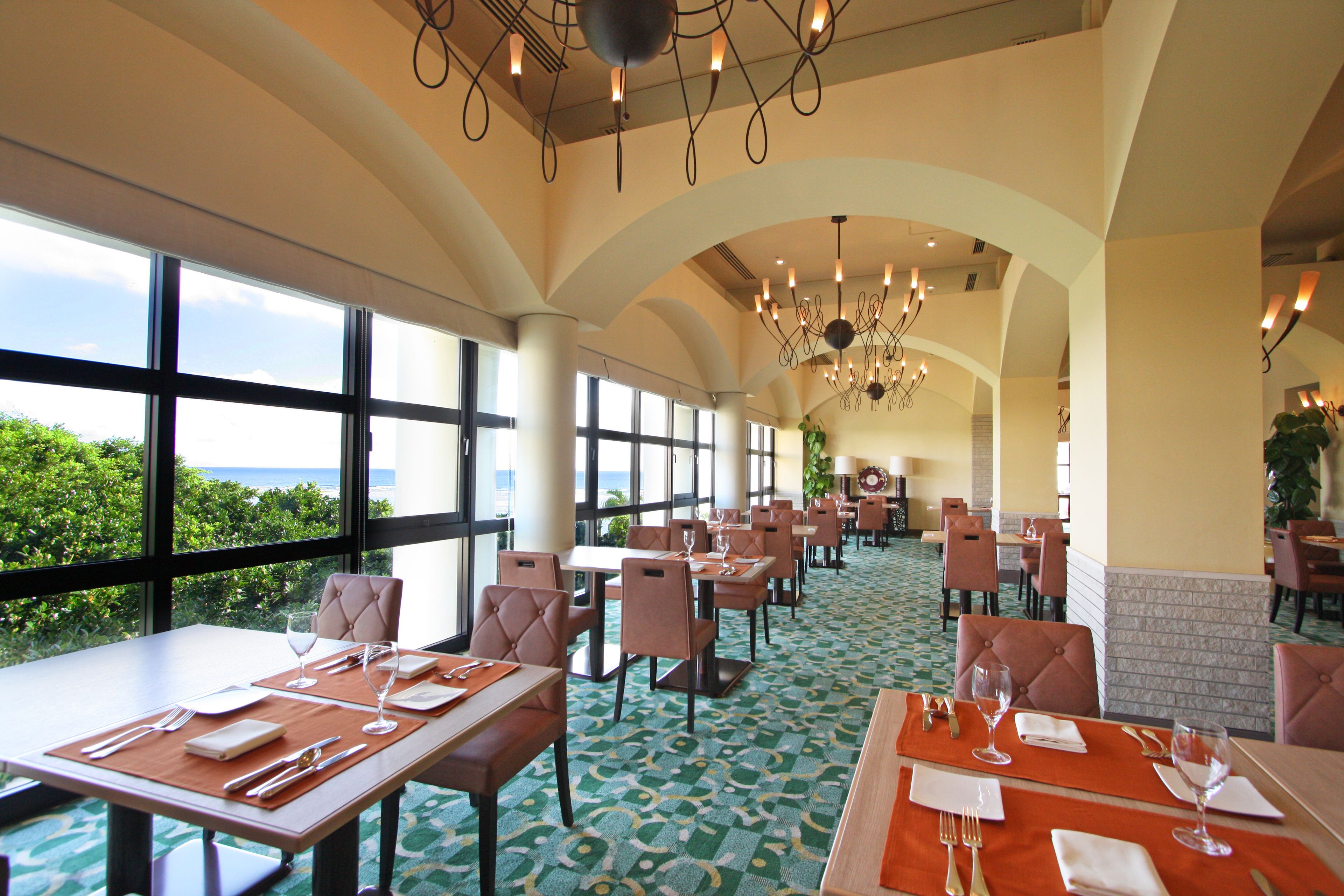 5 restaurants, breakfast, lunch, dinner served; modern european cuisine