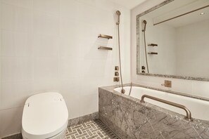 Bathroom - Le Meridien Seoul (Seoul)