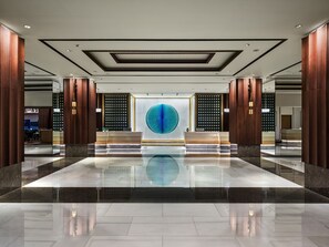 Sauna, hot tub, body treatments, hydrotherapy, deep-tissue massages