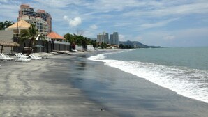 Beach - Coronado Luxury Club & Suites (Nueva Gorgona)