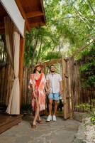 Un sauna, una bañera de hidromasaje, baño turco