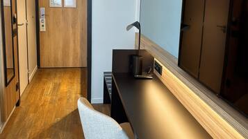 Standaard kamer, 1 tweepersoonsbed | Luxe beddengoed, een kluis op de kamer, individueel gemeubileerd