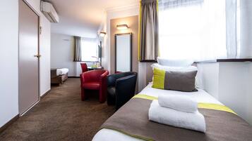 Premium bedding, in-room safe, individually furnished, desk