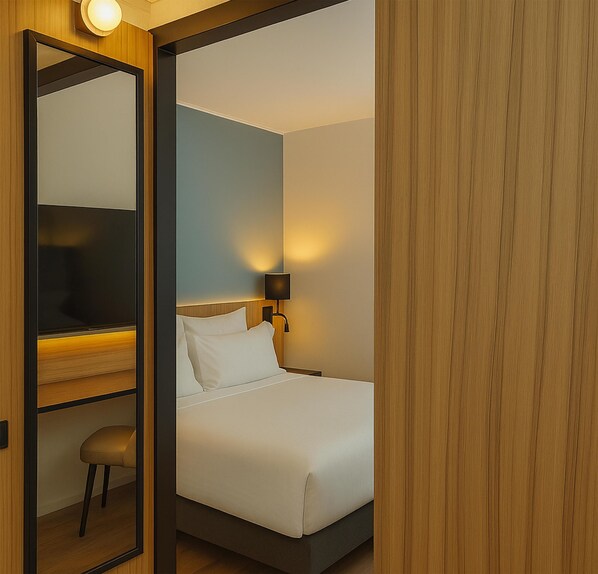 Premium bedding, in-room safe, individually furnished, desk - Hotel Campanile Reims Centre - Cathedrale (Reims)