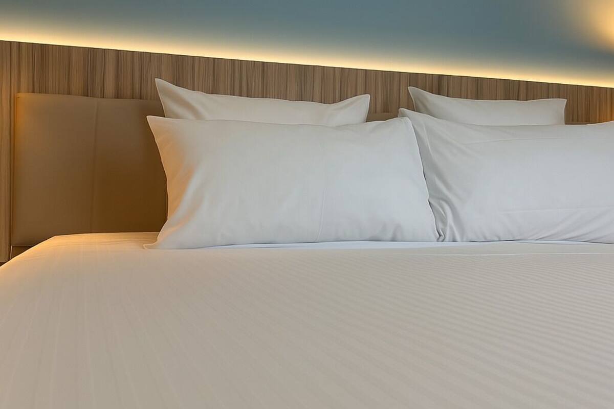 premium bedding, in-room safe, individually furnished, desk