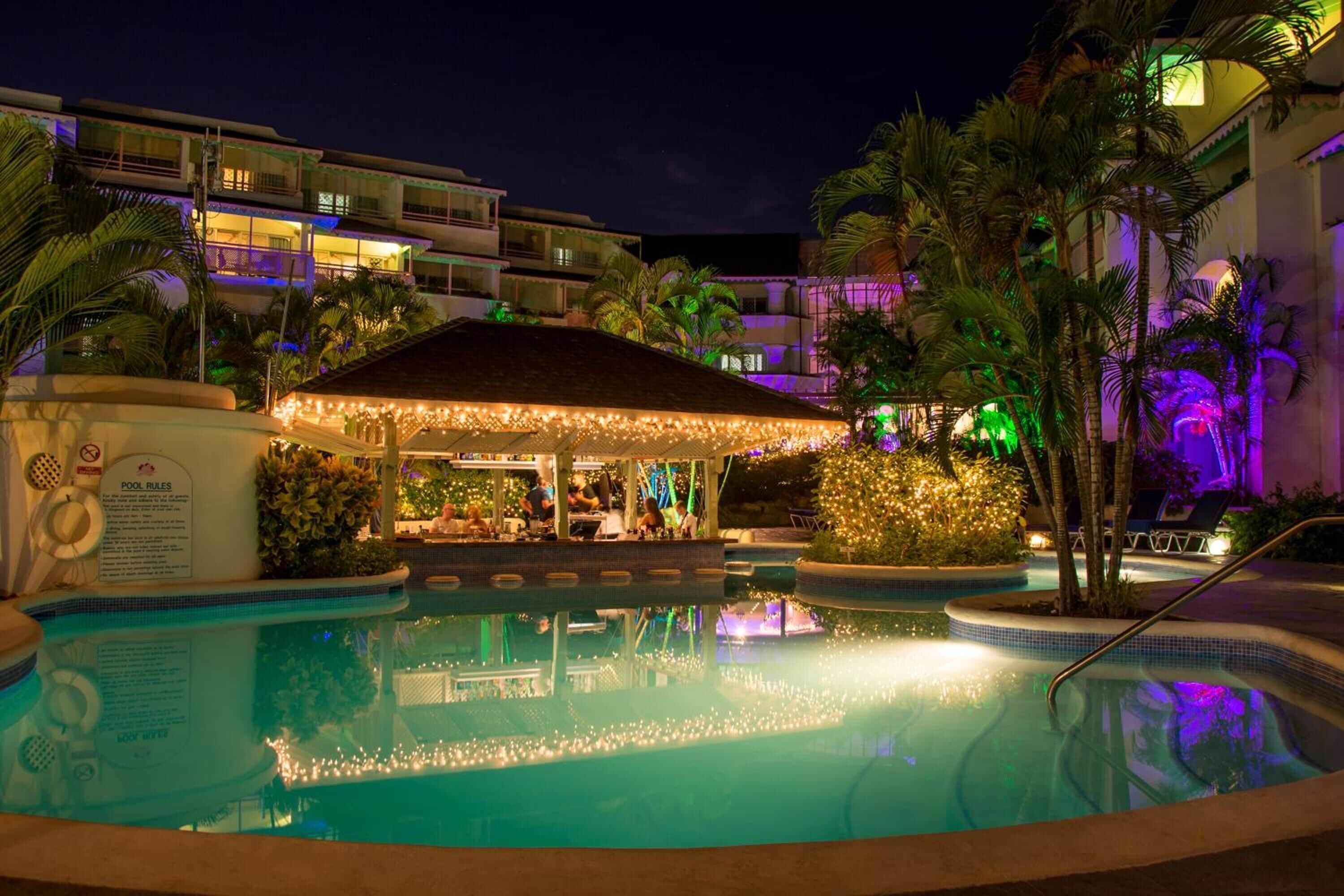 3 outdoor pools, pool umbrellas, pool loungers