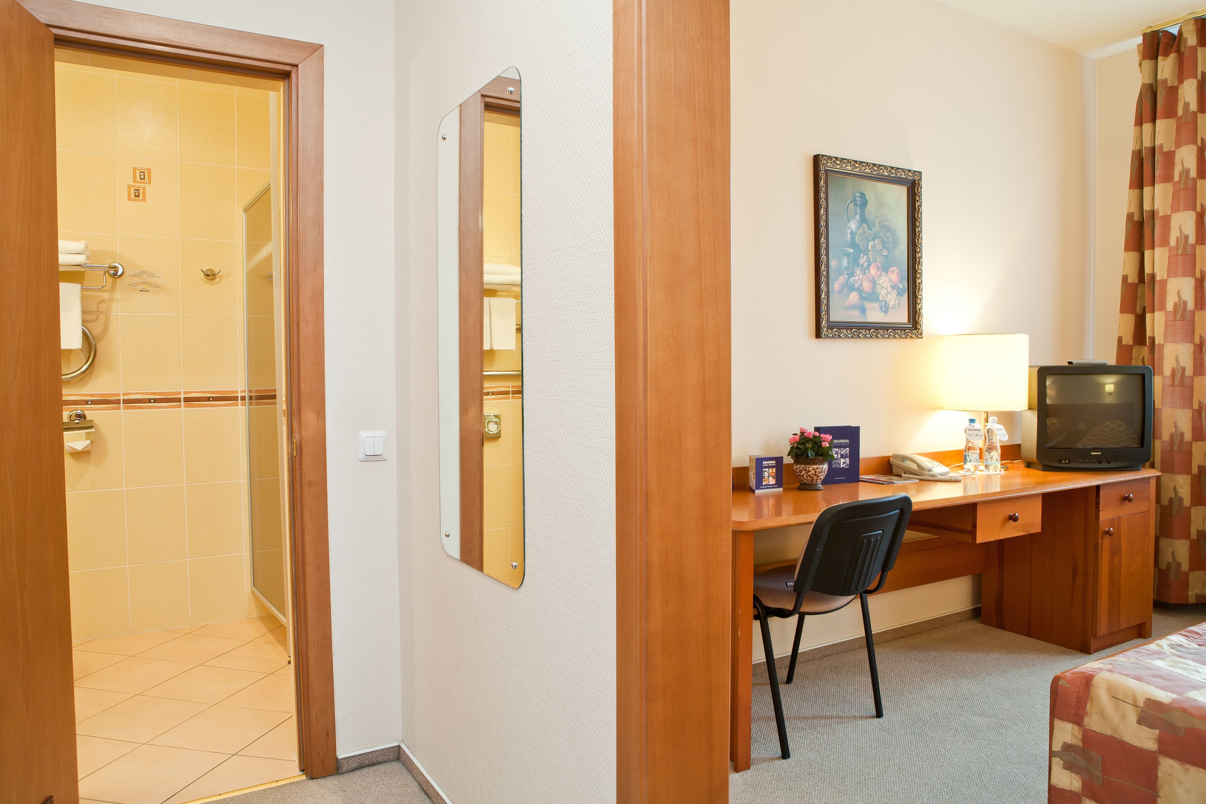 basic double or twin room, 1 bedroom | living area | lcd tv