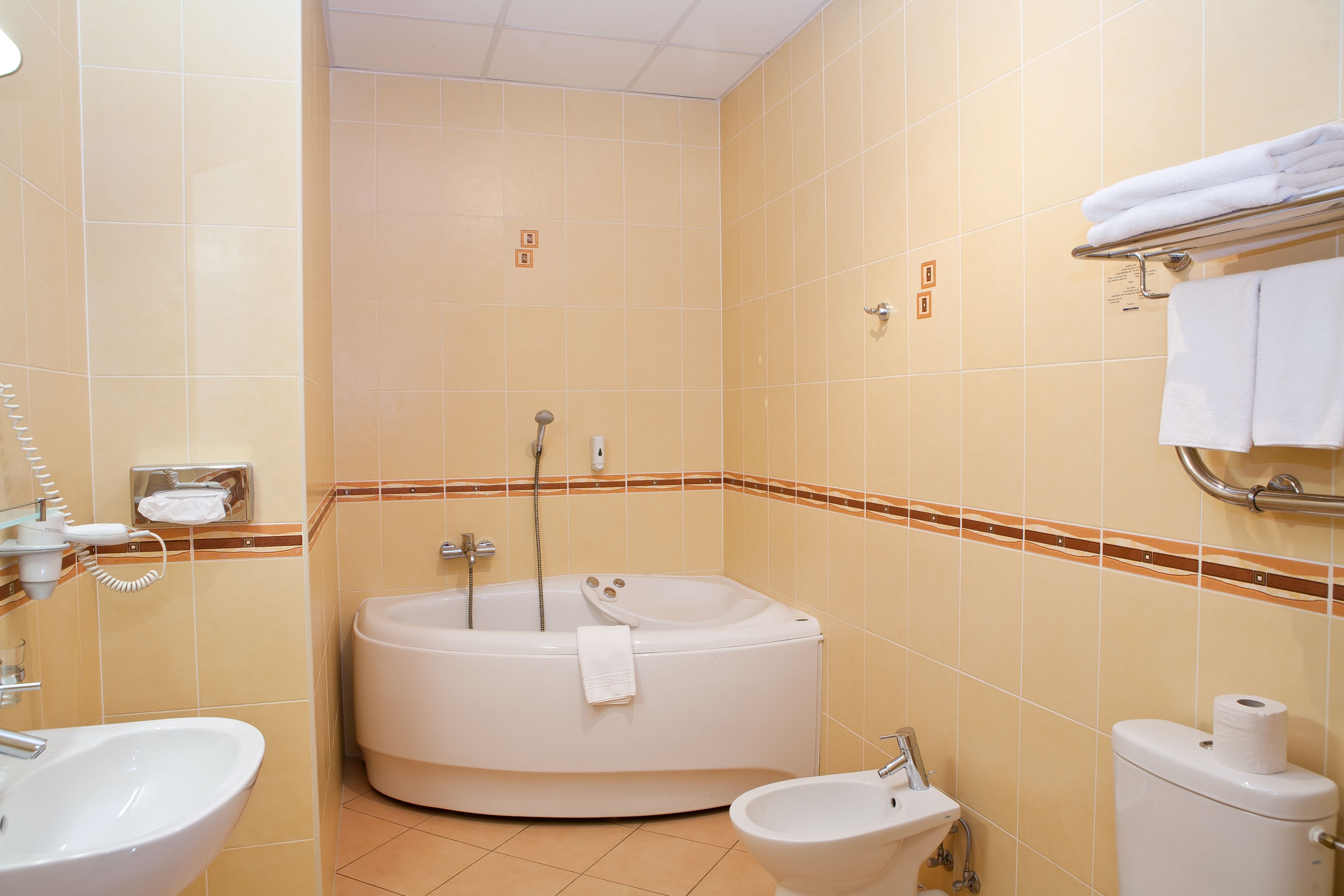 Foto - Kolonna Hotel Brigita