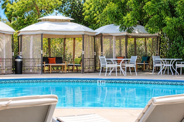 Nova Inn Resort - Caribbean
