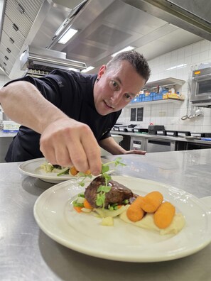 Breakfast, lunch, dinner and brunch served  - Best Western Hotel Slenaken (Heijenrath)