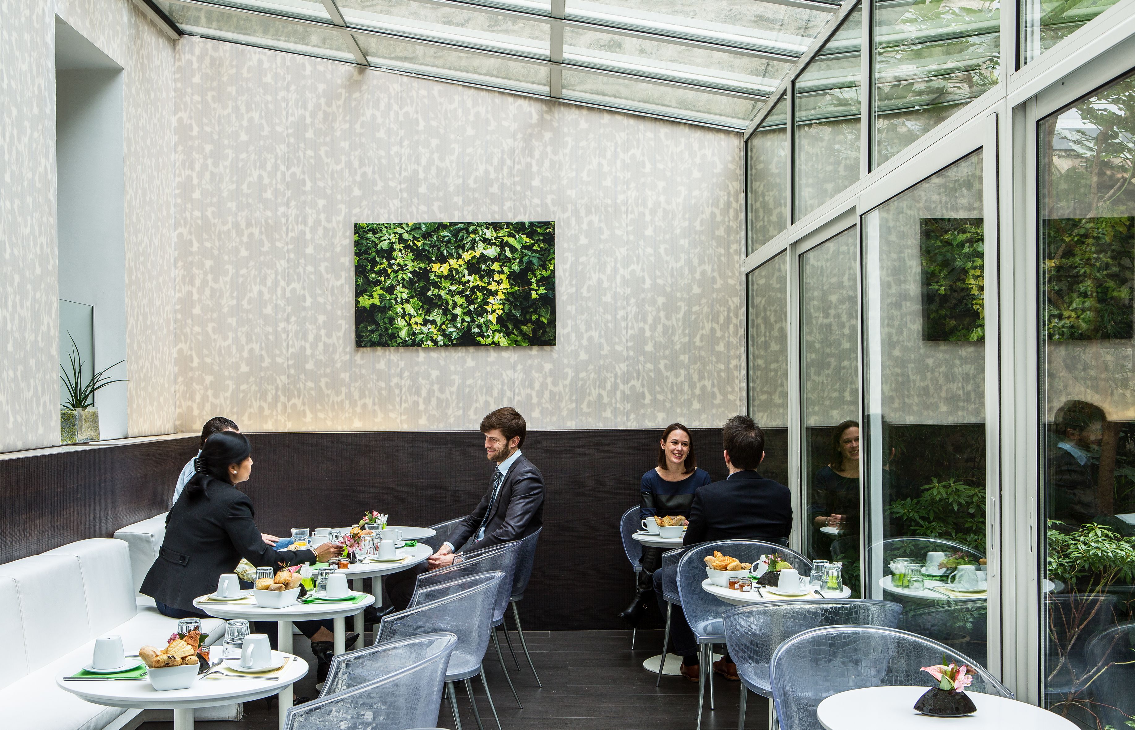 daily buffet breakfast (eur 14 per person)