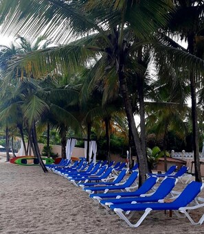 Private beach, sun loungers, beach umbrellas, beach towels