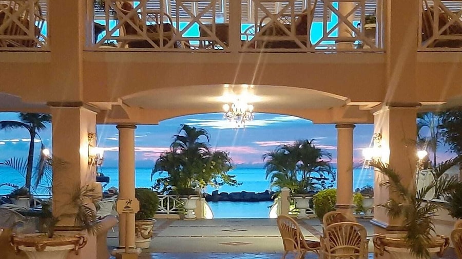 Coco Reef Resort and Spa