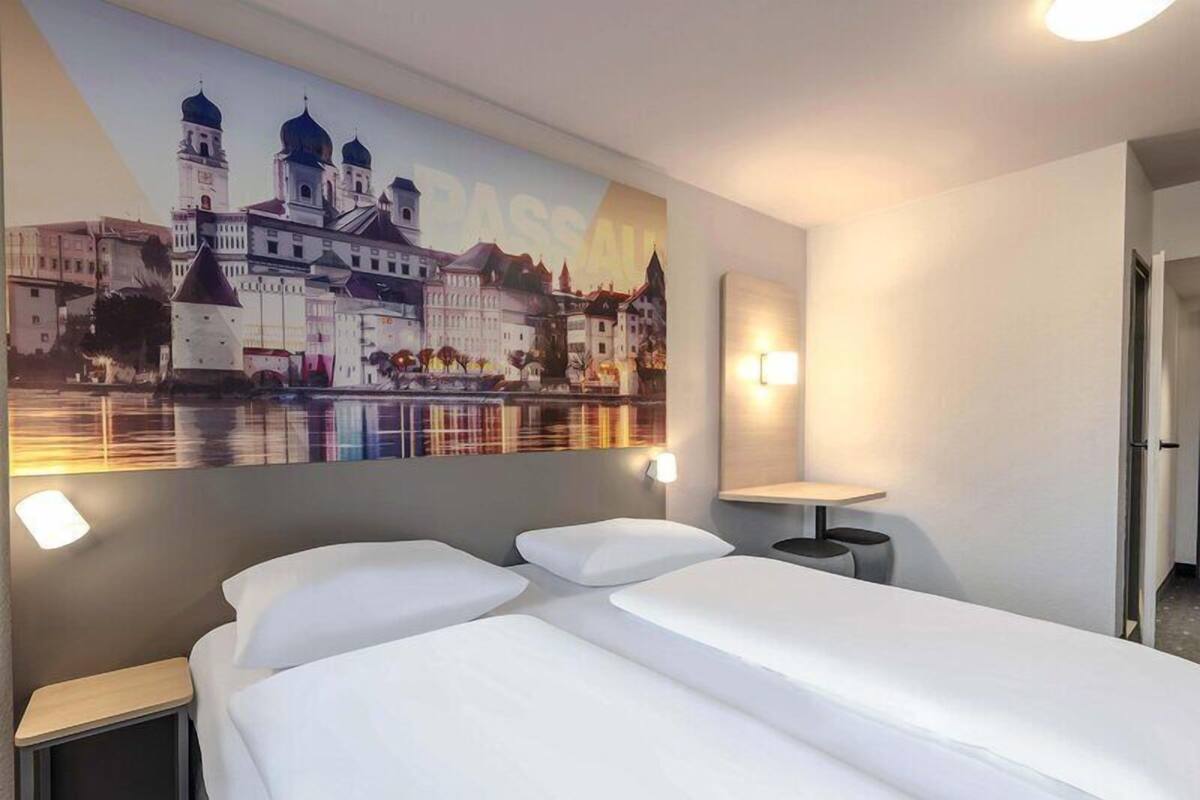 Double Room | Desk, blackout curtains, soundproofing, free WiFi