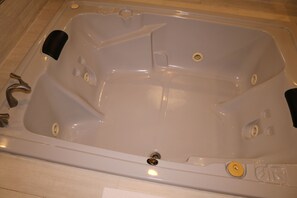 In-room safe, iron/ironing board, cribs/infant beds, rollaway beds