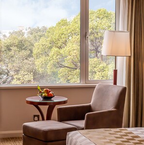 Deluxe Room, 1 King Bed