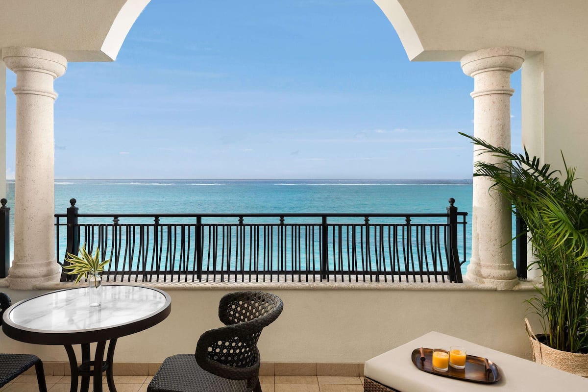 Perhesviitti, 1 makuuhuone, valtamerinäköala (Italian Concierge with Kids Room) | Ylelliset vuodevaatteet, minibaari, tallelokero huoneessa, äänieristys