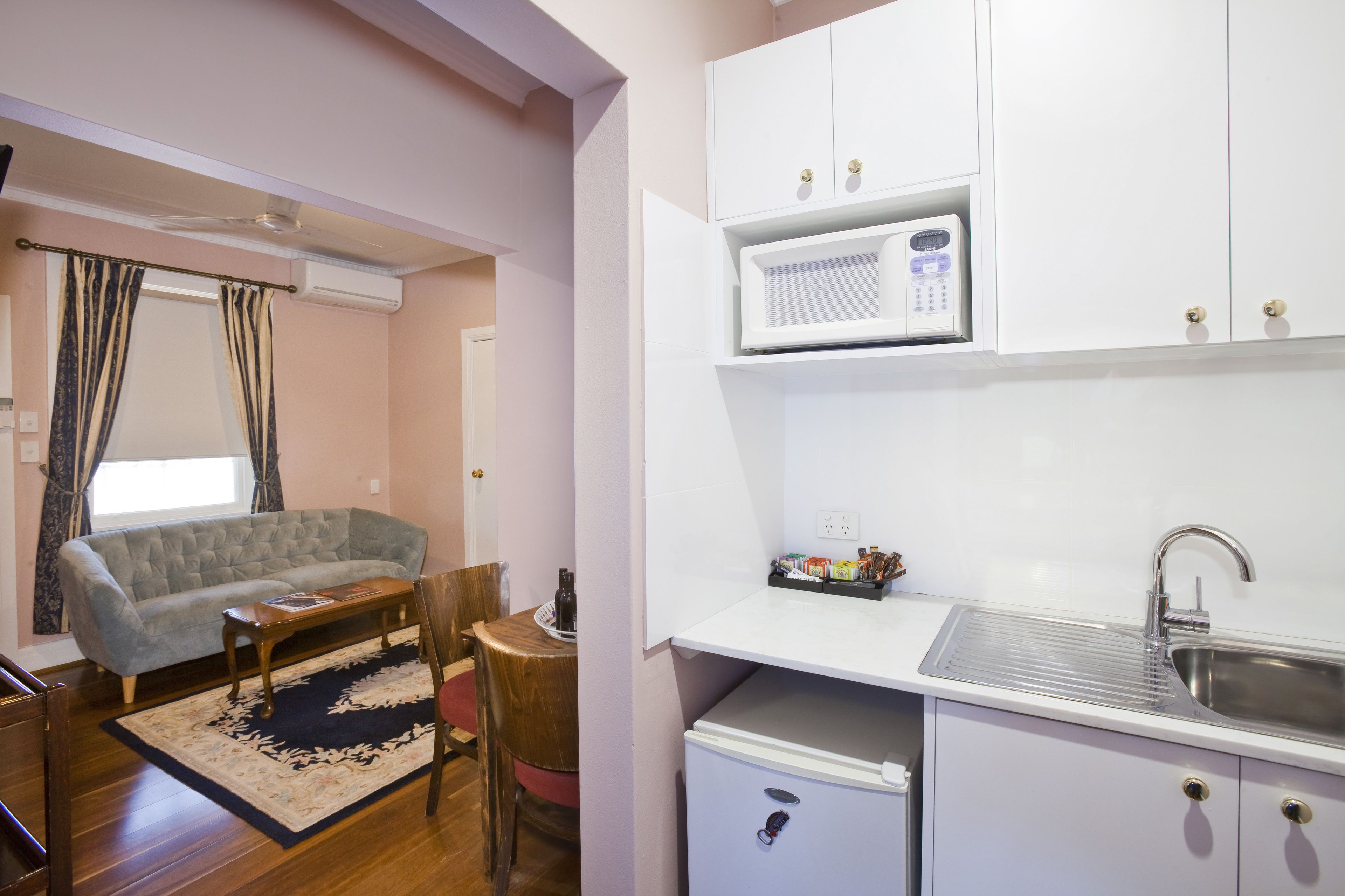 family room, 2 bedrooms | private kitchenette | fridge, coffee/tea maker, electric kettle