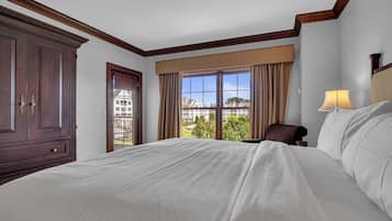 Premium bedding, pillowtop beds, in-room safe, desk