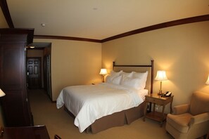 1 bedroom, premium bedding, pillowtop beds, in-room safe