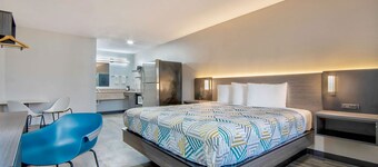 Studio 6 Texas City, TX