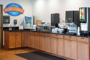 Tägliches inbegriffenes kontinentales Frühstück