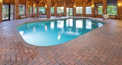 Baymont by Wyndham LaGrange