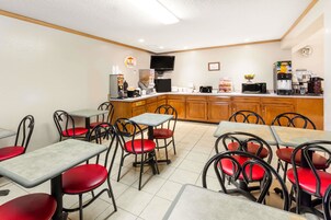 Desayuno continental incluido todos los días 