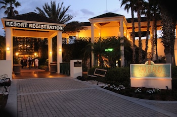 Hotel exterior and entrance at Star Island Resort and Club