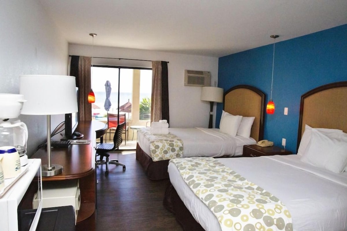 In-room safe, WiFi (free), bed sheets